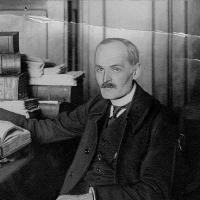 Franciszek Jaworski w pracowni archiwalnej